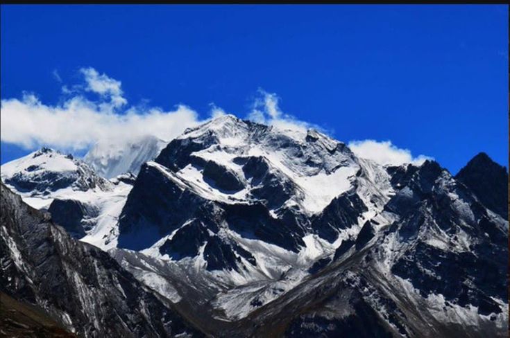 Exploring the 'Om' on Om Parvat and its Spiritual Significance
